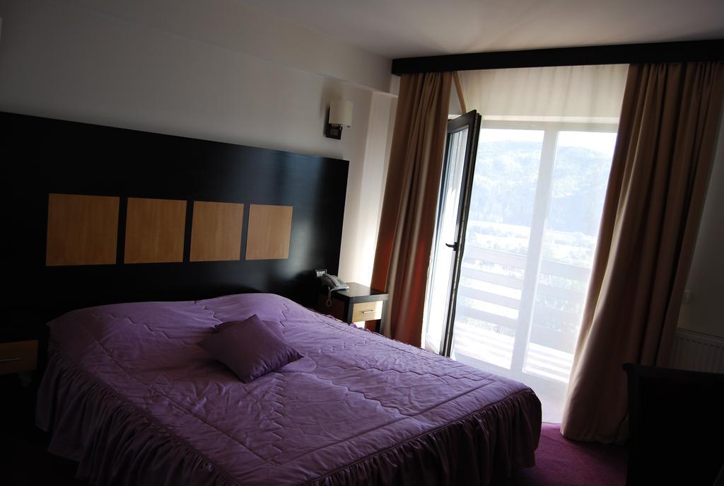 Hotel Toacabellevue กูรา ฮูมอรูลุย ภายนอก รูปภาพ